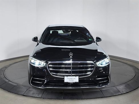 Used 2025 Mercedes-Benz S 580 4MATIC Sedan image 10