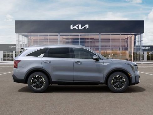 New 2025 Kia Sorento S FWD image 8