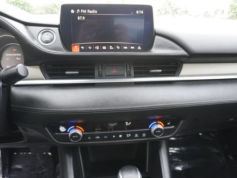 Used 2018 MAZDA MAZDA6 Touring FWD image 16