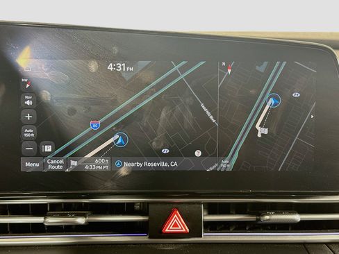 Used 2025 Hyundai Elantra Limited FWD image 22