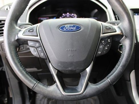 Used 2019 Ford Edge SEL w/ Equipment Group 201A image 11