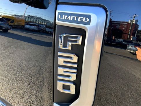 Used 2019 Ford F250 Limited image 28