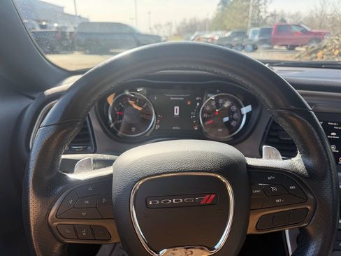 Used 2022 Dodge Challenger R/T RWD image 17