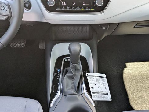 New 2026 Toyota Corolla SE FWD image 18