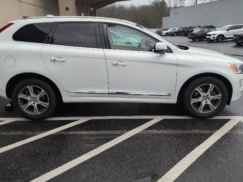 Used 2015 Volvo XC60 T6 Platinum image 5