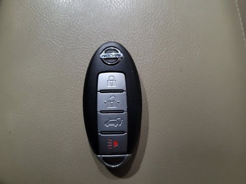 Used 2014 Nissan Murano SL w/ Navigation Package AWD/4WD image 32