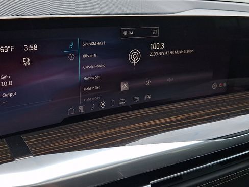 Used 2025 Cadillac Escalade Premium Luxury image 20