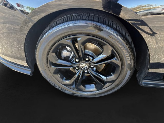 Used 2025 Honda Accord SE image 11