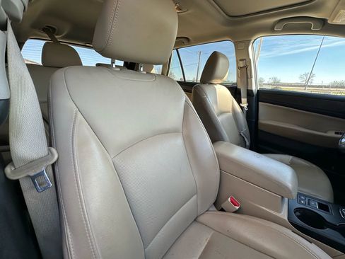 Used 2017 Subaru Outback 2.5i Limited image 18