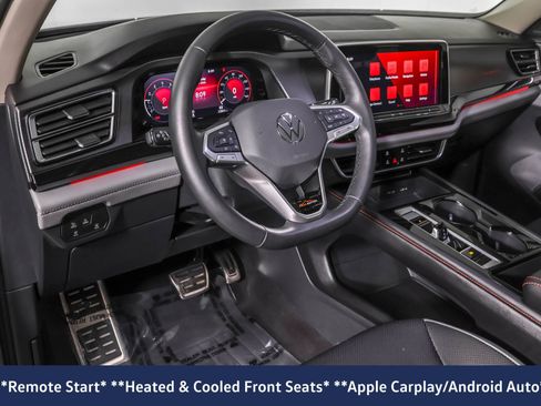 Used 2024 Volkswagen Atlas Peak Edition SE image 5