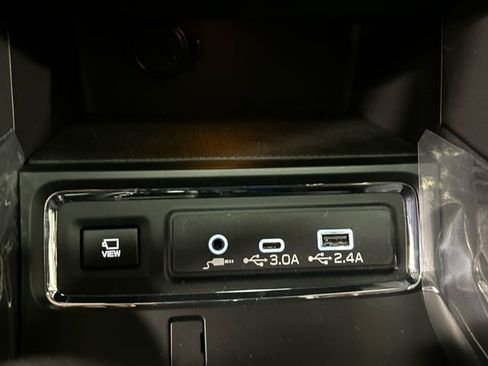 New 2026 Subaru Ascent Limited image 18