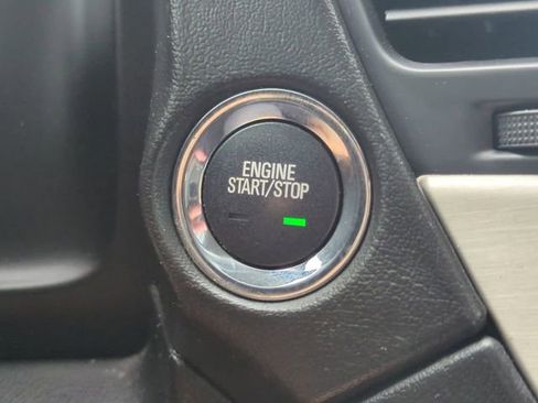 Used 2016 GMC Yukon Denali RWD image 33