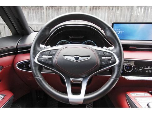 Used 2023 Genesis GV70 2.5T w/ Sport Prestige Package AWD/4WD image 16