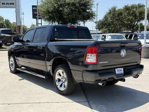 Used 2019 RAM 1500 Big Horn RWD image 7