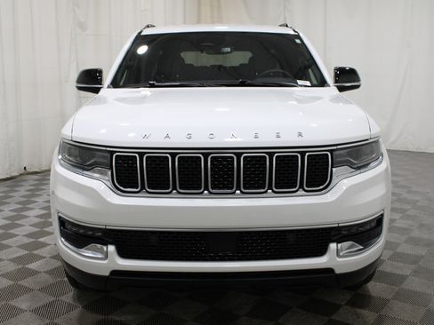 Used 2024 Jeep Wagoneer 4WD image 37