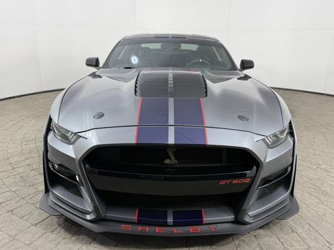 Used 2022 Ford Mustang Shelby GT500 w/ Technology Package RWD image 2