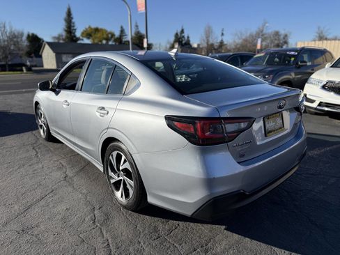 Used 2021 Subaru Legacy Premium image 4