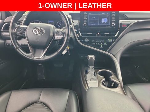 Used 2024 Toyota Camry SE FWD image 11