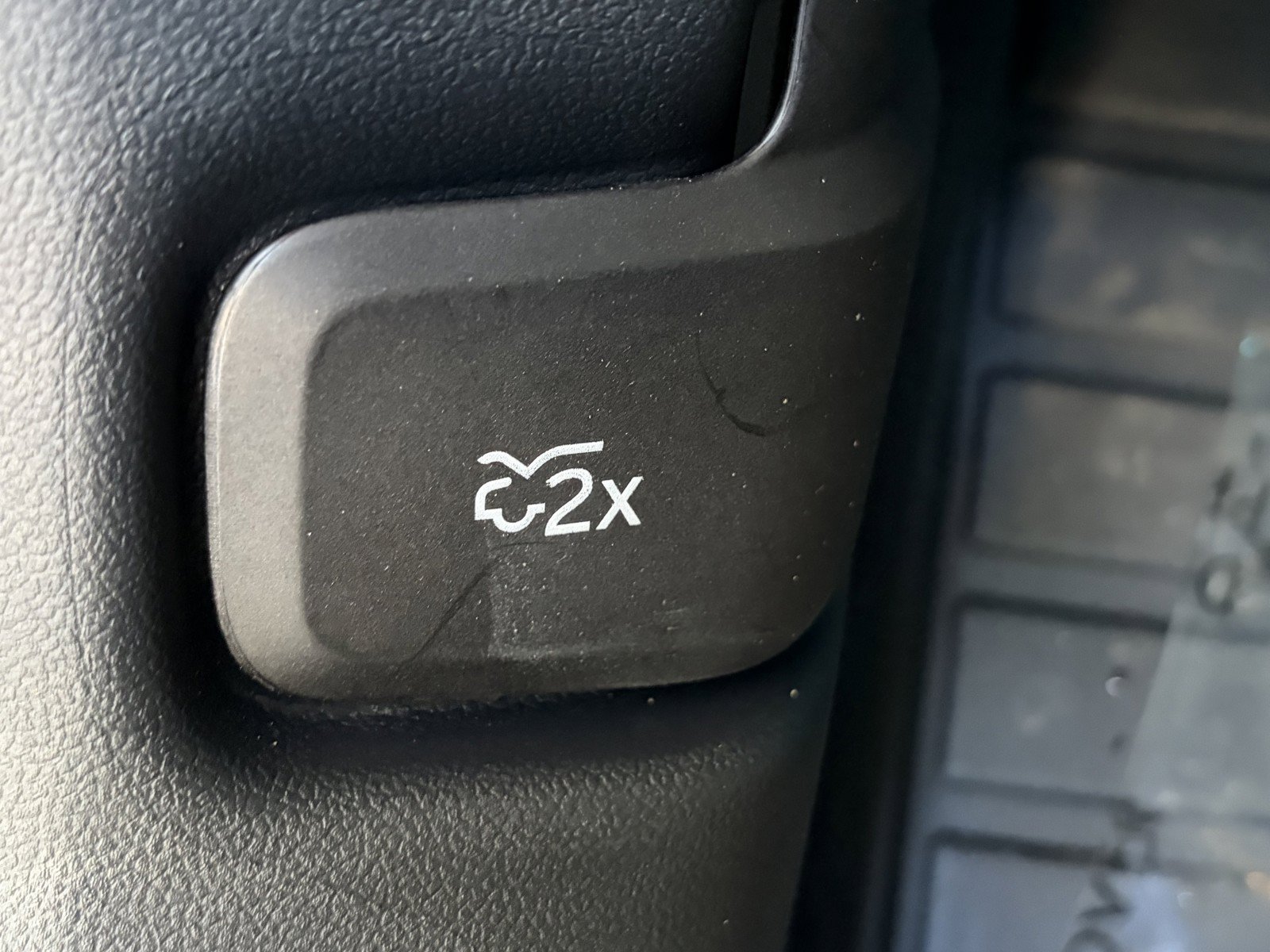 Used 2024 Ford Escape SE w/ PHEV Premium Package FWD image 21