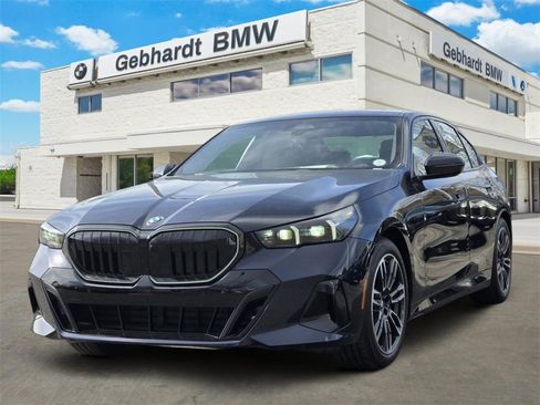 New 2026 BMW 530i xDrive 530i xDrive w/ M Sport Package image 3