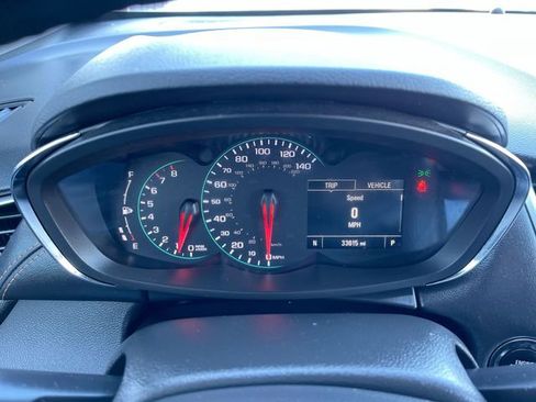 Certified 2022 Chevrolet Trax LT w/ LT Convenience Package image 12