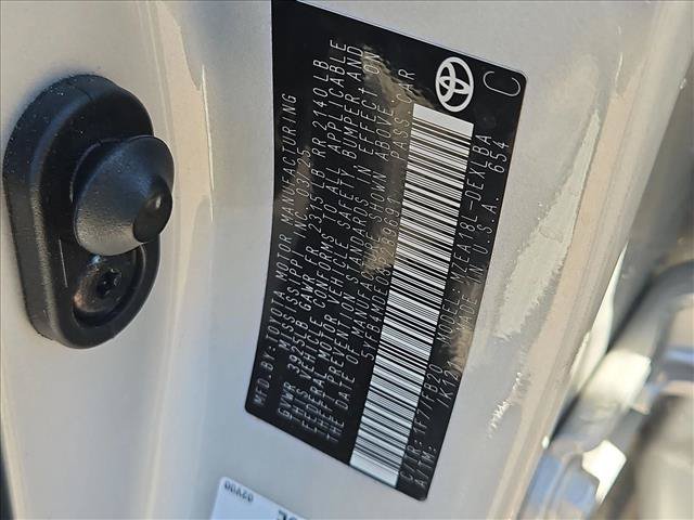 Used 2025 Toyota Corolla LE FWD image 17