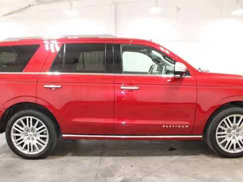 Used 2022 Ford Expedition Platinum AWD/4WD image 11
