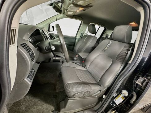 Used 2018 Nissan Frontier PRO-4X AWD/4WD image 12