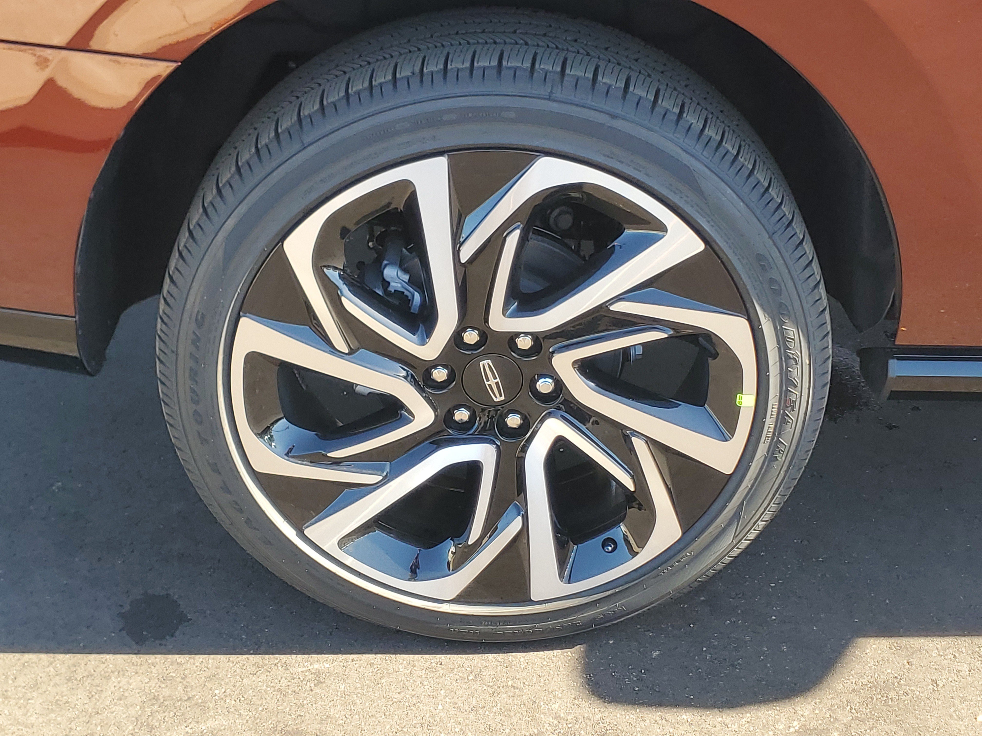 New 2027 Lincoln Navigator Reserve AWD/4WD image 5