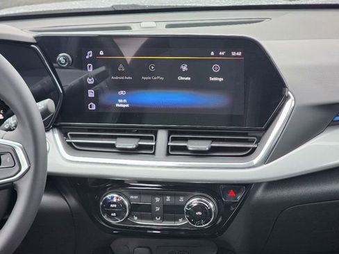 New 2026 Chevrolet Trax LT w/ Driver Confidence Package image 3