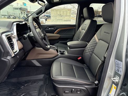 New 2026 GMC Canyon Denali image 14