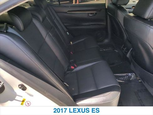 Used 2017 Lexus ES 350 w/ Premium Package FWD image 24