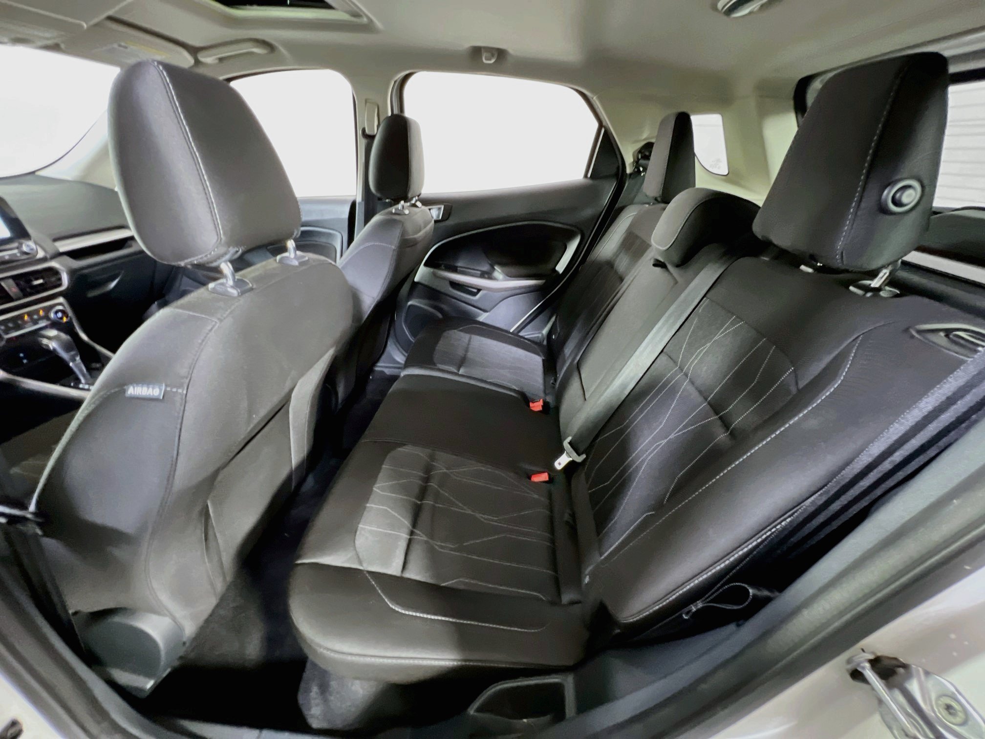 Used 2018 Ford EcoSport SE FWD image 24