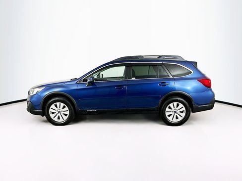Used 2019 Subaru Outback 2.5i Premium image 4