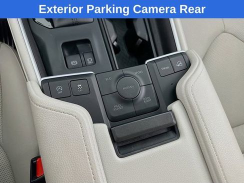 Used 2025 Toyota Grand Highlander AWD image 24