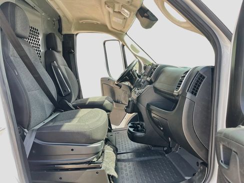 Used 2025 RAM ProMaster 2500 w/ Quick Order Package 22G SLT FWD image 24