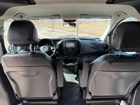 Used 2021 Mercedes-Benz Metris image 21