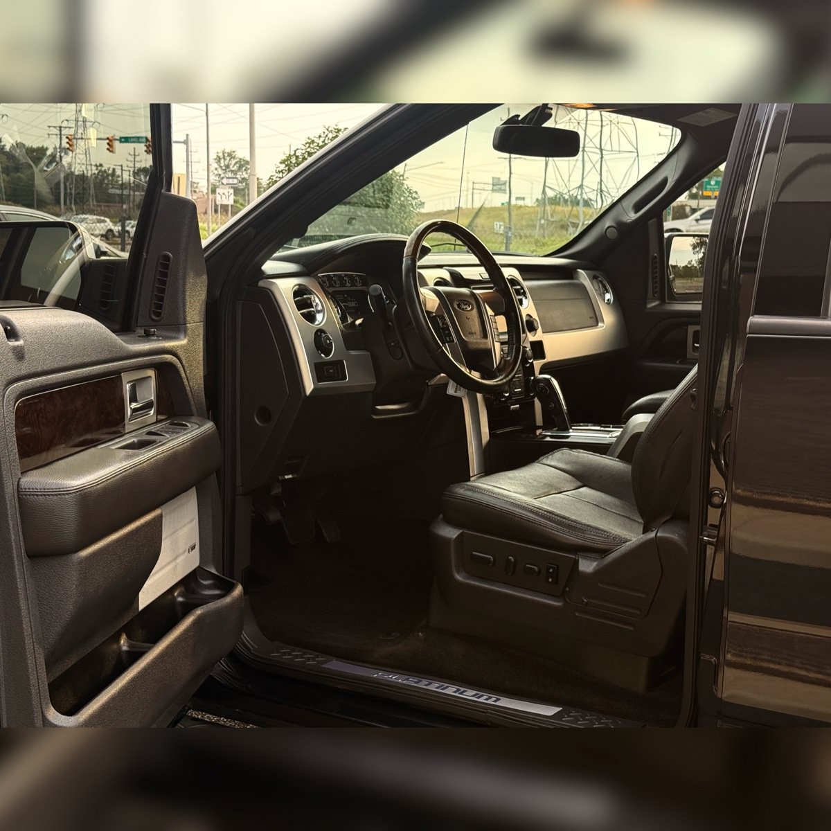 Used 2014 Ford F150 Platinum AWD/4WD image 6