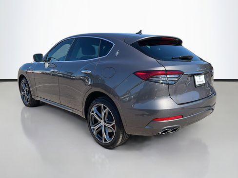 Certified 2023 Maserati Levante GT image 5