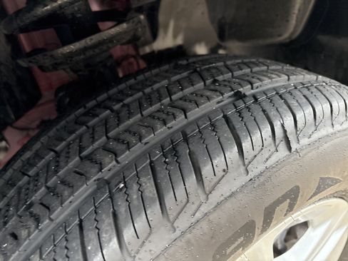 Used 2018 Jeep Compass Sport image 12