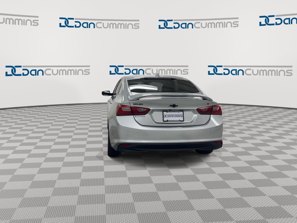 Used 2018 Chevrolet Malibu LT FWD image 7