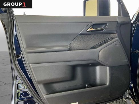 Certified 2025 Lexus GX 550 w/ Accessory Package (2T) AWD/4WD image 19