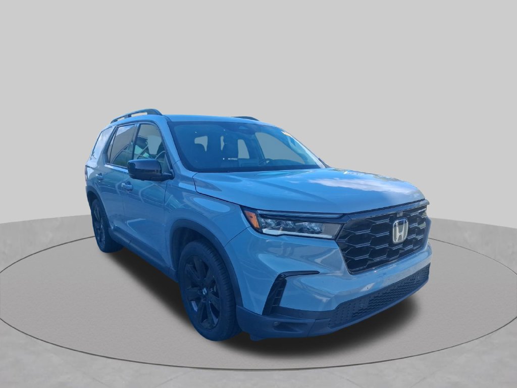 Used 2025 Honda Pilot Black Edition image 3
