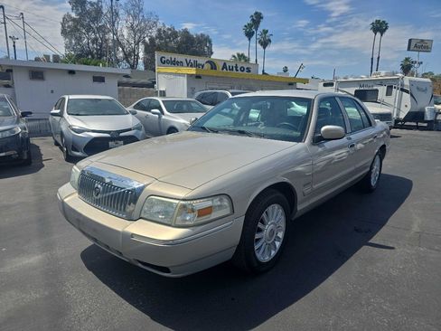 Used 2010 Mercury Grand Marquis LS RWD image 1