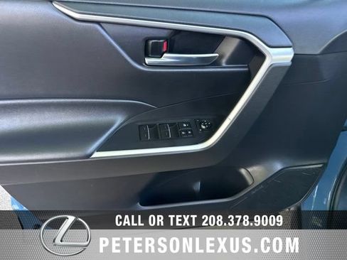 Used 2022 Toyota RAV4 SE w/ Convenience Package AWD/4WD image 22