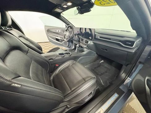 Used 2025 Ford Mustang GT Premium image 7