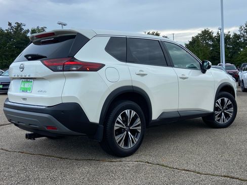 Used 2023 Nissan Rogue SV AWD/4WD image 3