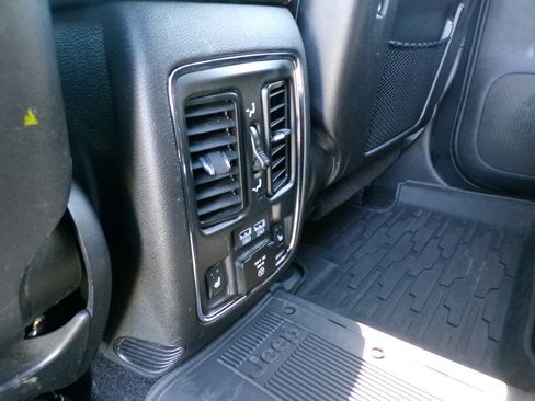 Used 2021 Jeep Grand Cherokee Trailhawk AWD/4WD image 12