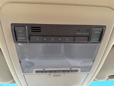 Used 2010 Lexus LS 460 image 33