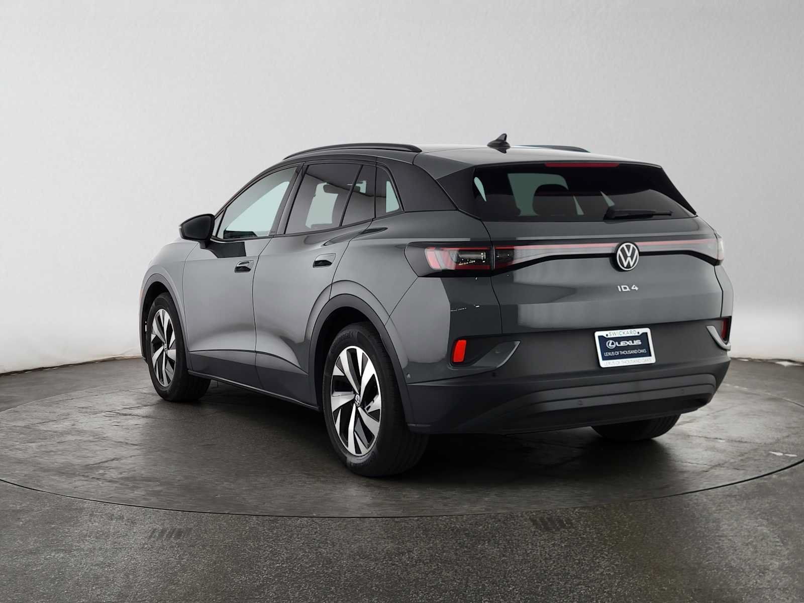 Used 2024 Volkswagen ID.4 2WD image 5